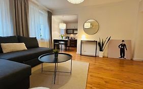 Cherry Apartment